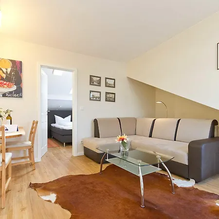 Livia - 1,2,4 & 5 Appartement